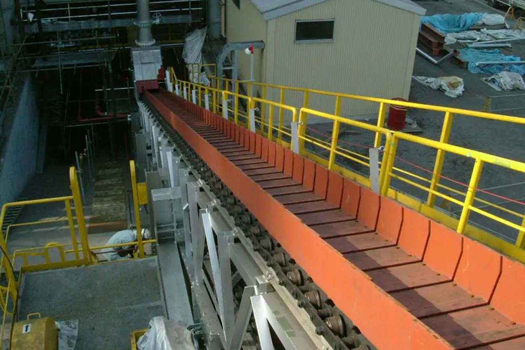 エプロンコンベヤ